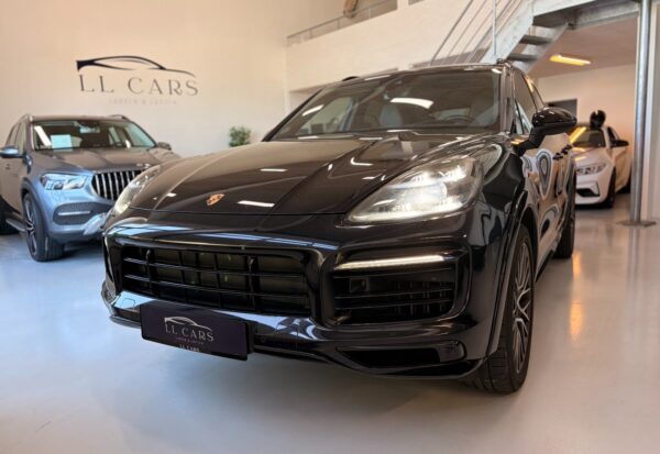 Porsche Cayenne 3,0 E-Hybrid Tiptr.